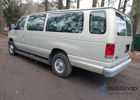 2004 Ford E-250 Commercial/Recreational z USA, uszkodzony, nr VIN 1FTNS24WX4HA92137